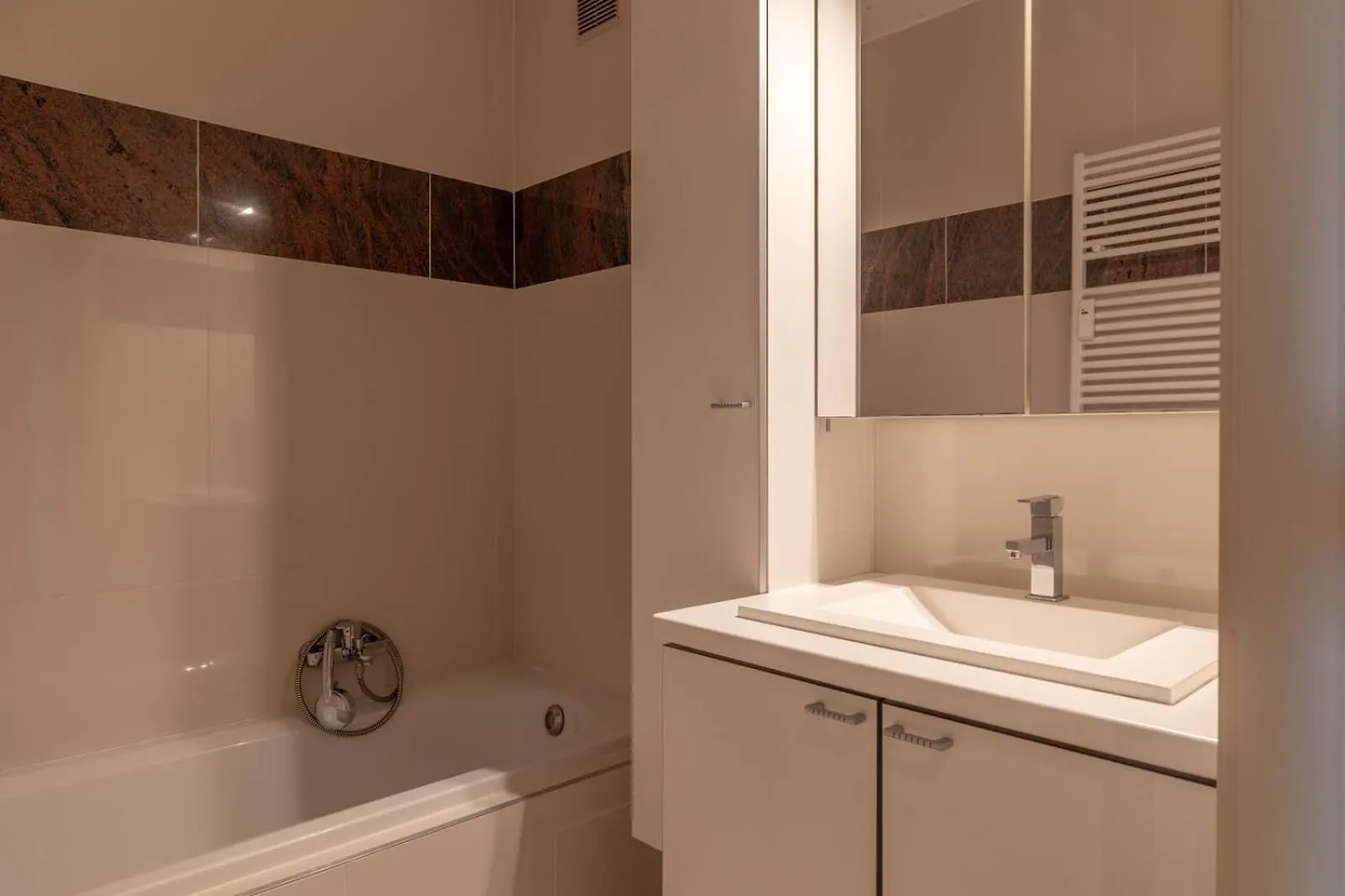 Very Spacious Apartment With Frontal Sea View And Terrace Equipped For 8 People T18 أوستيند بلجيكا